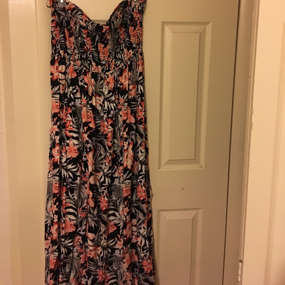 Brand new forever 21 maxi dress