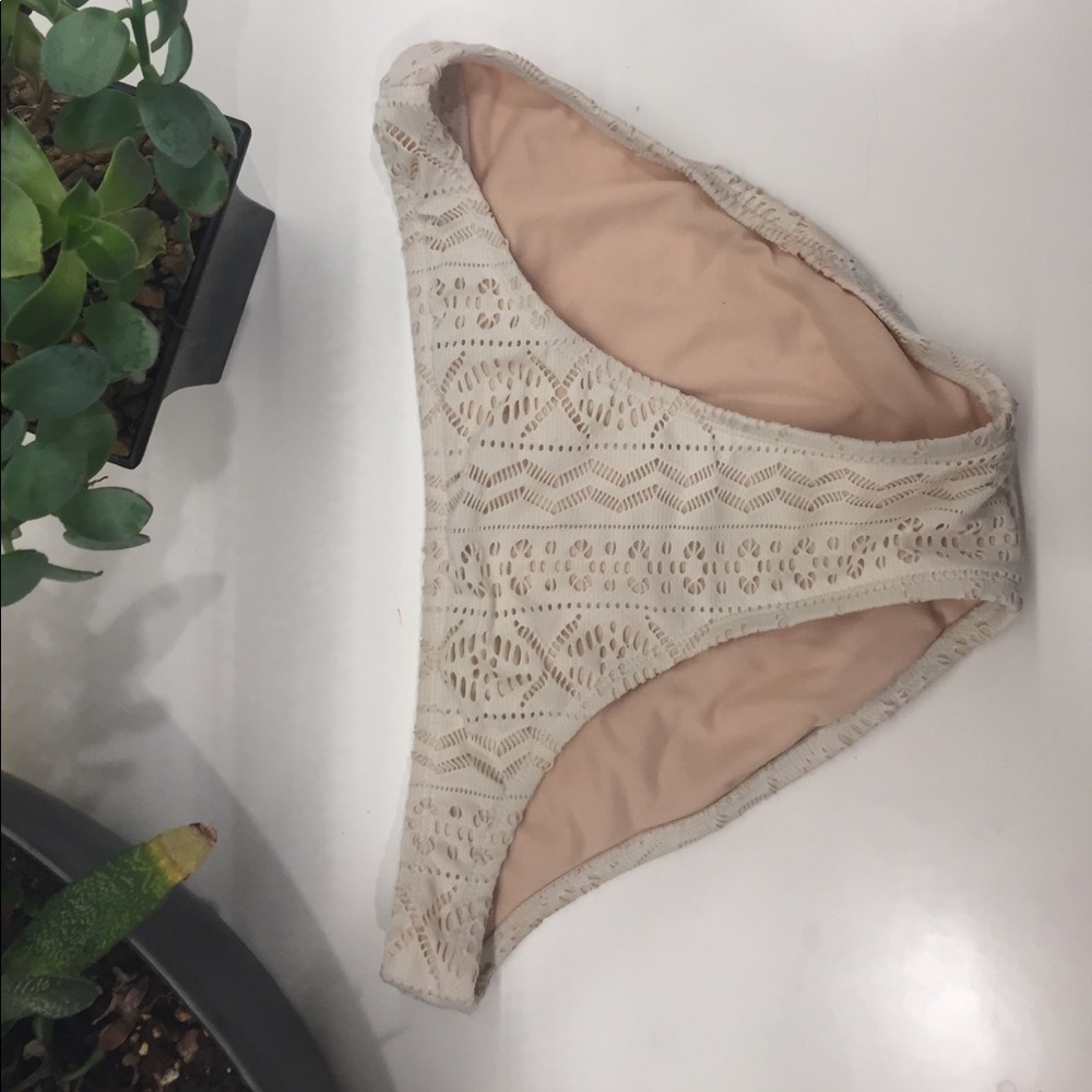 White crochet bikini bottom