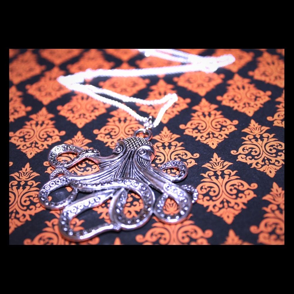 Octopus silver necklace