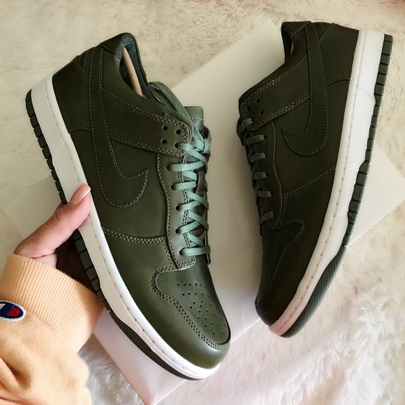 Nike Shoes - NEW 🌲 NIKE LAB | DUNKS FITS SZ 11 WOMEN