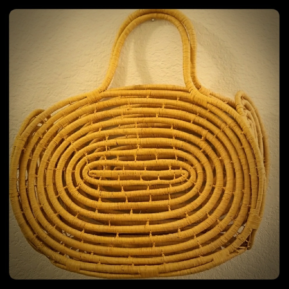 Hand bag