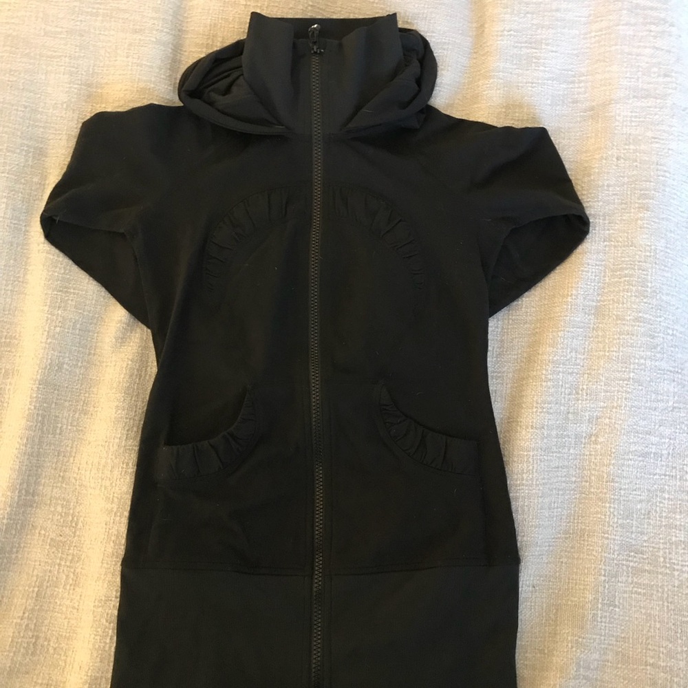 Long black lulu jacket