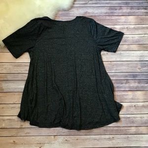 Soft LuLaRoe Perfect Tee