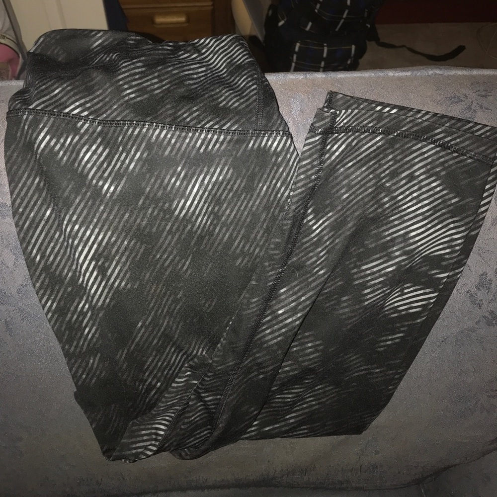 Old navy yoga pants