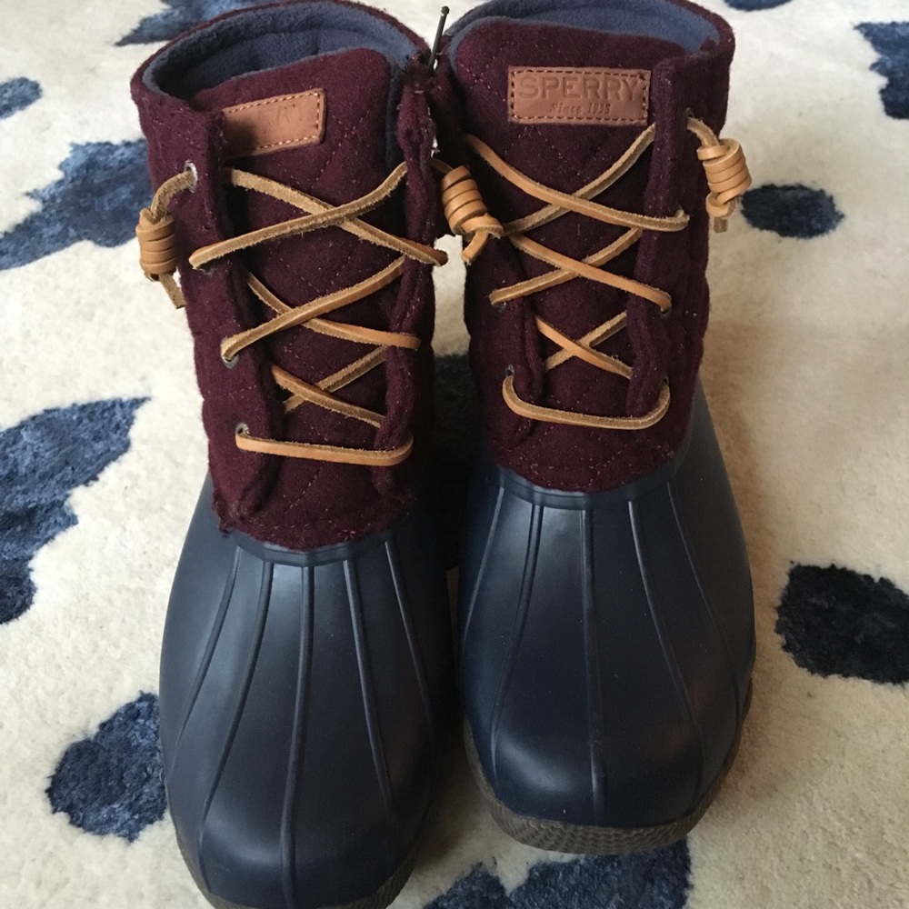 Sperry Topsider Quilted Wool Boots Maroon & Navy