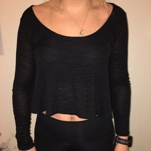 Long sleeve, crop top