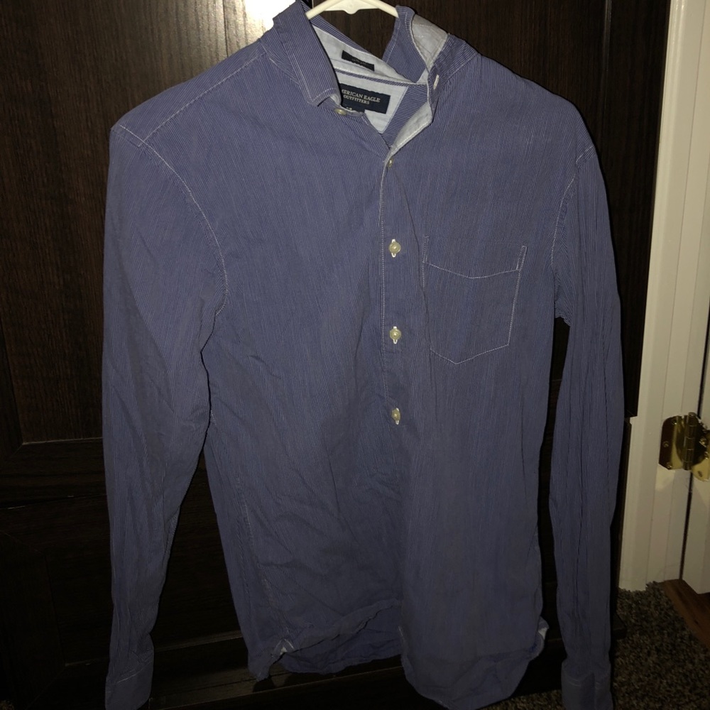 American Eagle Blue Buttonup Dress Shirt