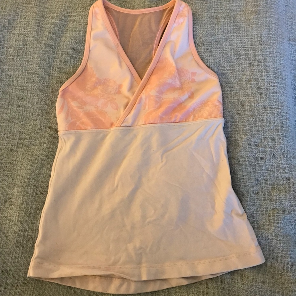 Light pink lululemon top