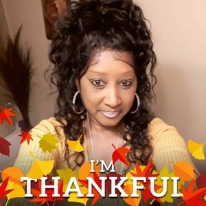 Meet your Posher, Karla