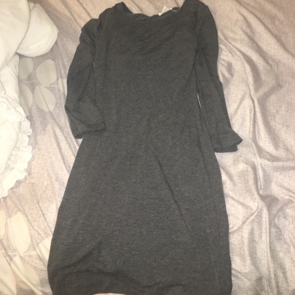Tight Fitted Gray forever 21 dress . Half sleeve