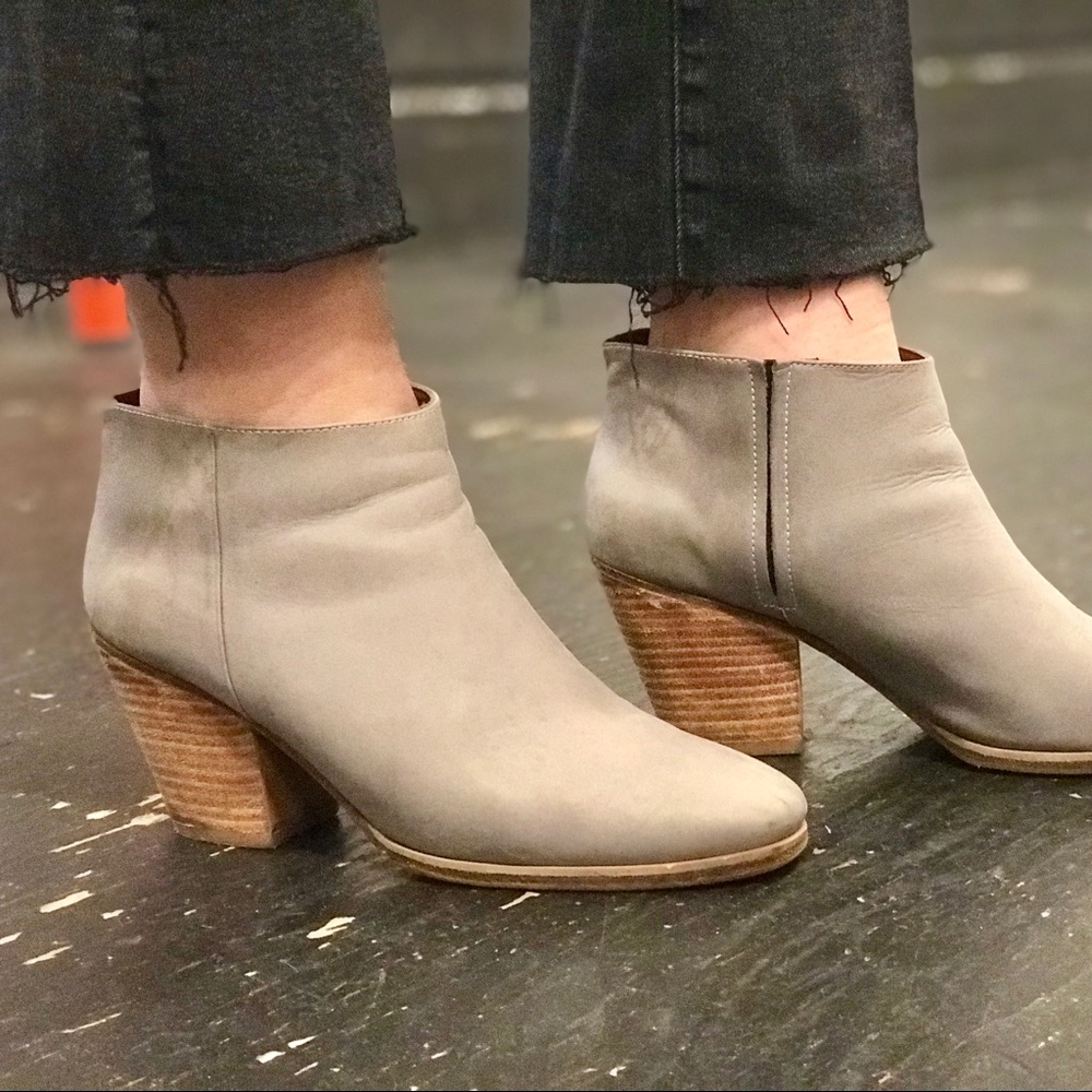Mars Grey leather ankle booties