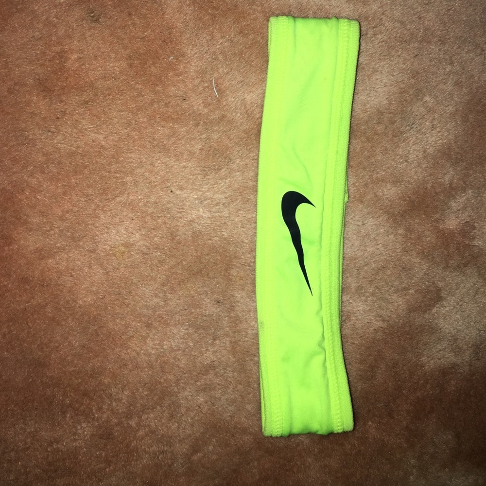 nike headband