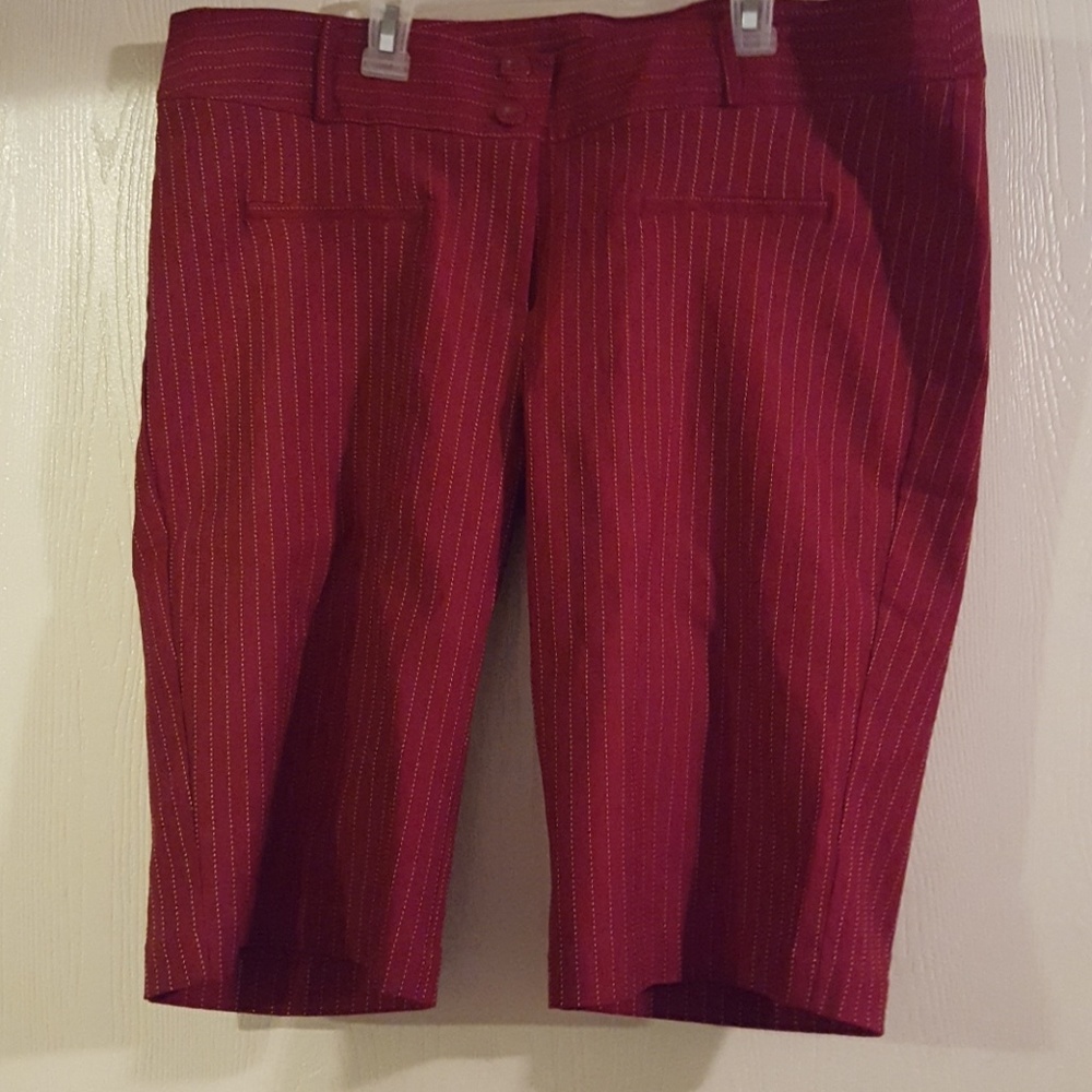 capris
