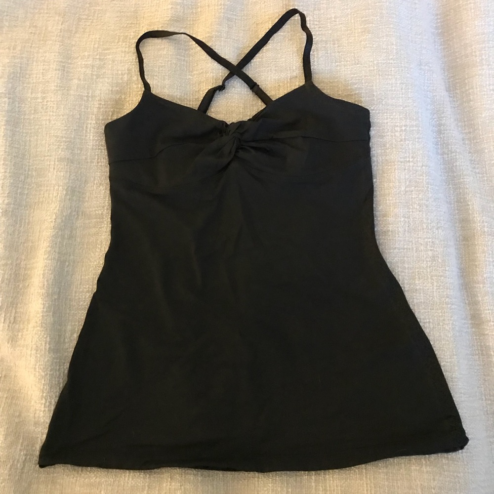 Black lululemon top