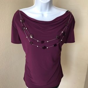 NWOT beautiful top size S stretchy
