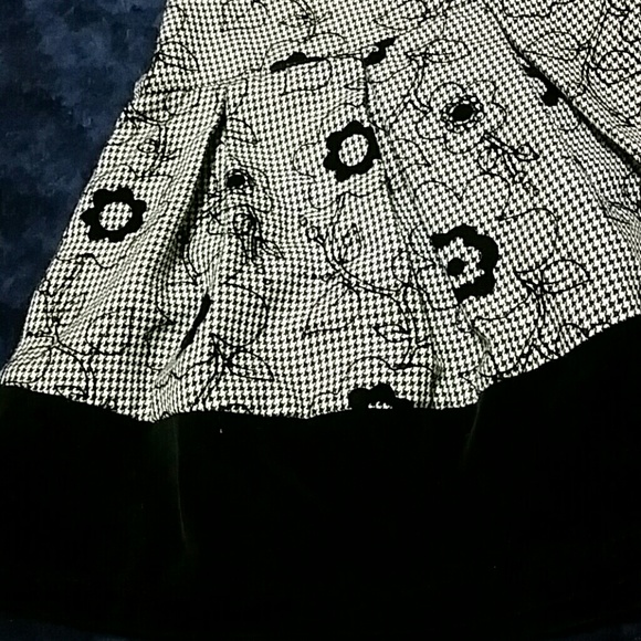 Samara Skirt - Picture 3 of 4