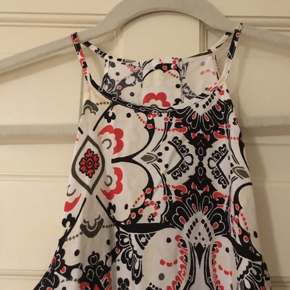 Patterned dress! - Picture 2 of 3