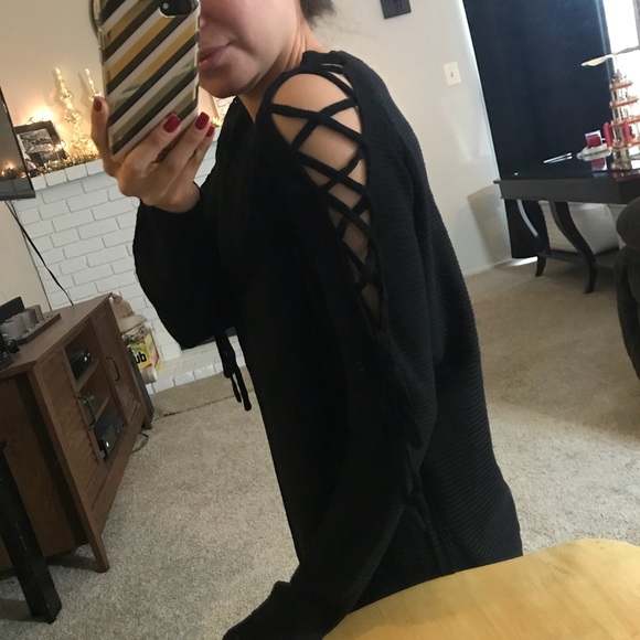 Black Lace Up Long Sleeve - Picture 3 of 5