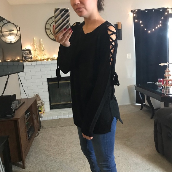 Black Lace Up Long Sleeve - Picture 5 of 5