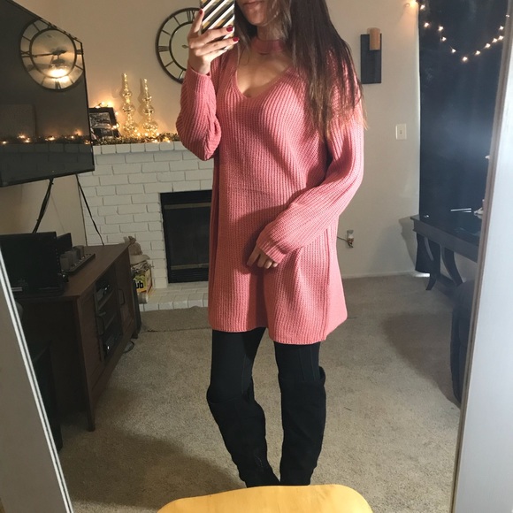 LAST1 • Dusty Rose Oversized Choker Neck Sweater - Picture 4 of 6