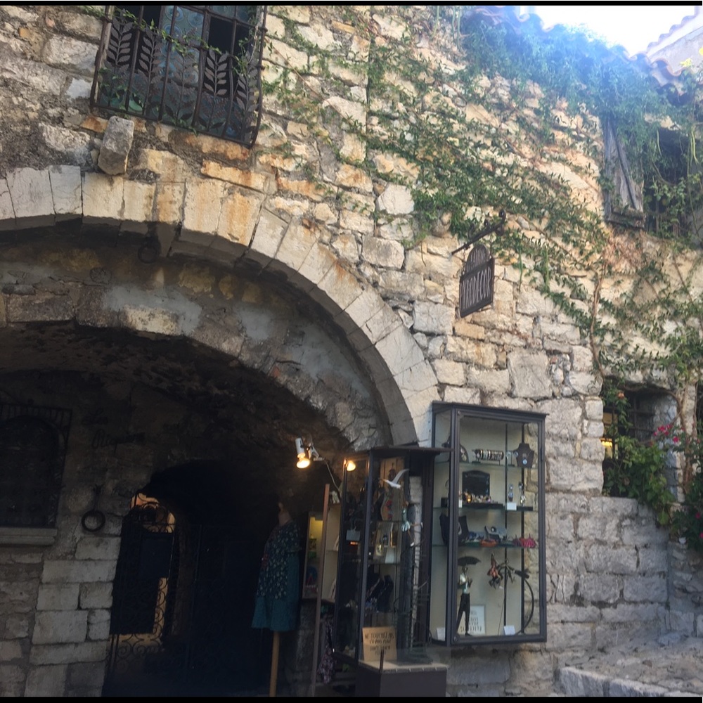 Meet your Posher, Annette