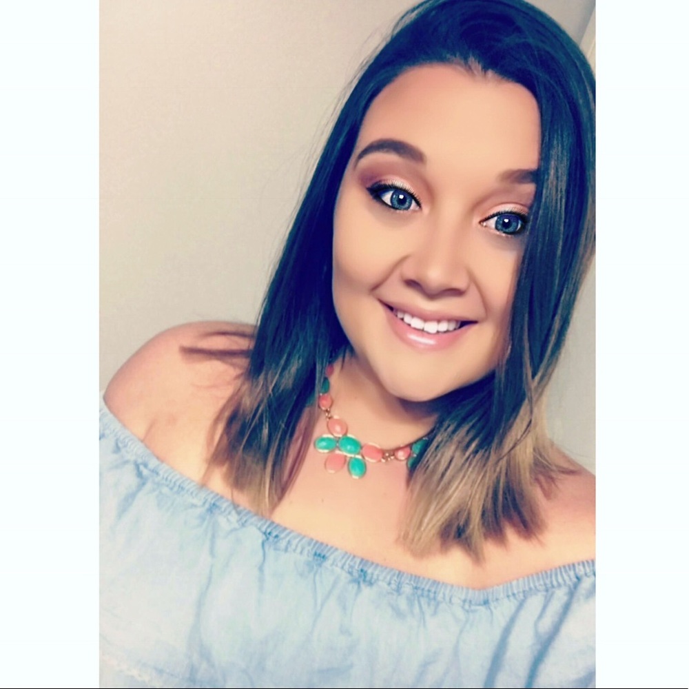 Meet your Posher, Lindsey