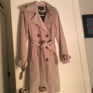 **BRAND NEW**  Women’s London Fog Trench Coat