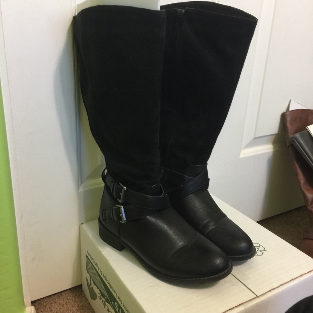 Black sz7 WIDE CALF boots