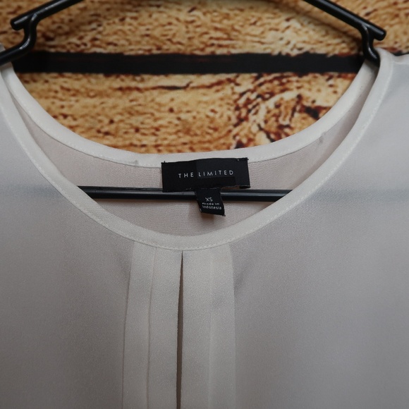 The Limited Cream Tank - Picture 2 of 3