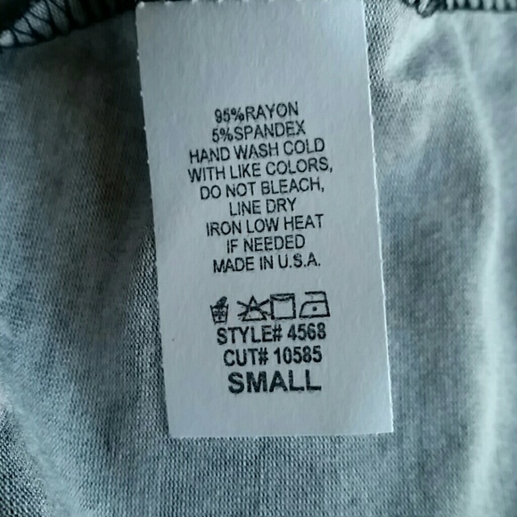 🇺🇸MADE IN USA 🇺🇸 Black floral stripes top - Picture 6 of 7