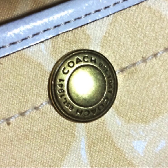 Coach Logo Print Brass Cream Tan Sand Beige White Cloth Fabric Mini Zip Hand Bag - Picture 7 of 8