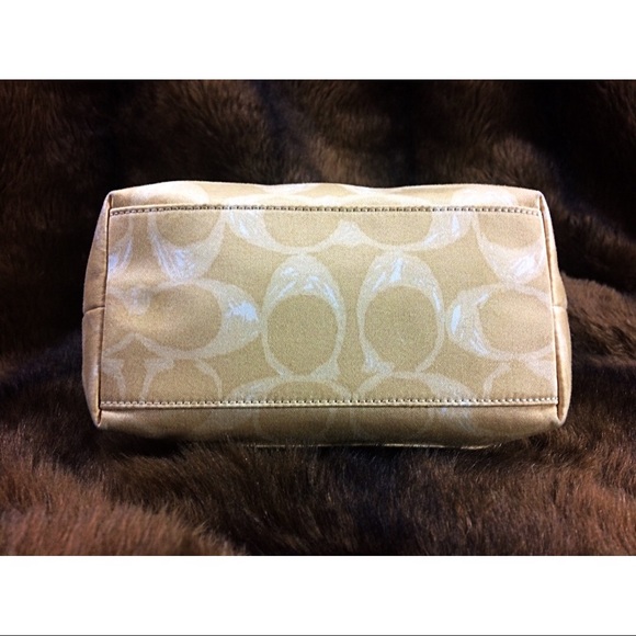 Coach Logo Print Brass Cream Tan Sand Beige White Cloth Fabric Mini Zip Hand Bag - Picture 5 of 8