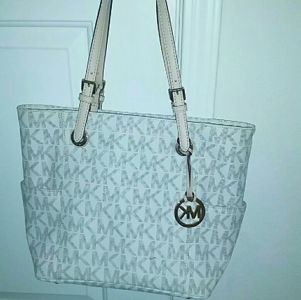 SOLD!!! Michael kors
