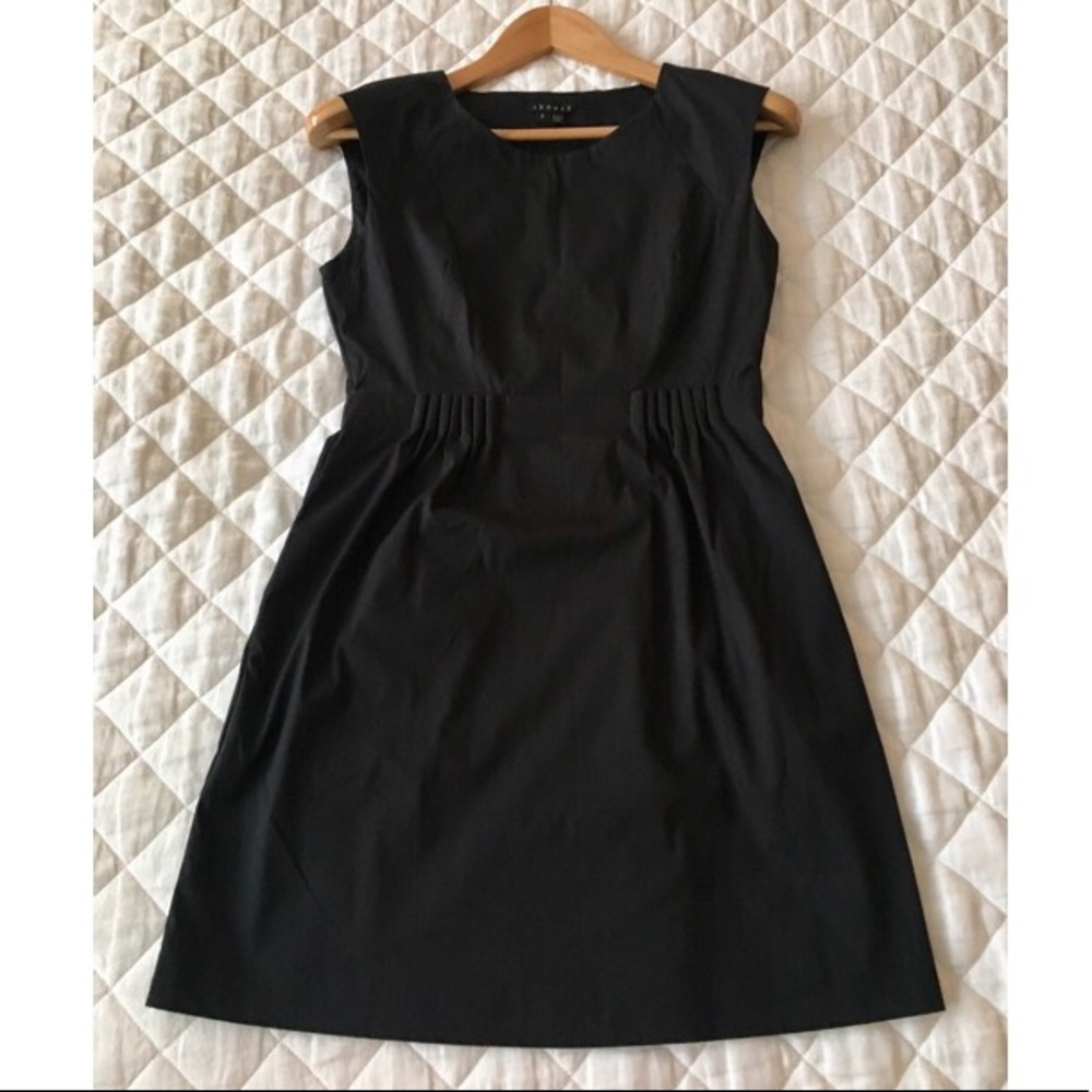 NWT Theory Shyann Dress (Size 4)