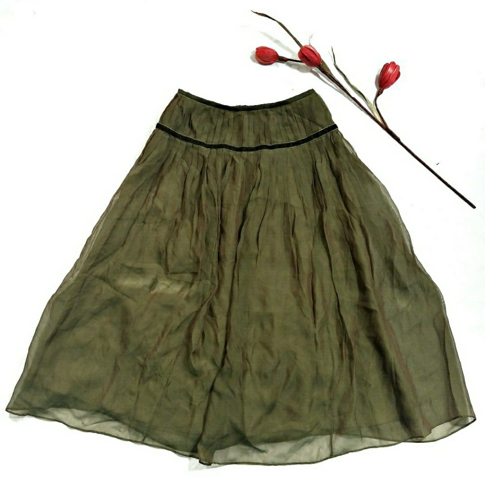 Lafayette 148 Pleaded Midi Skirt size 0