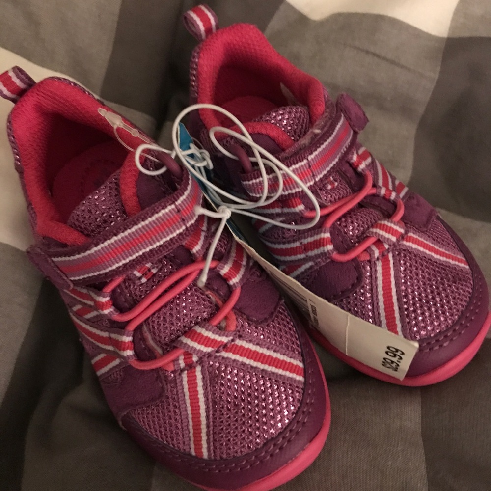 Girls shoes