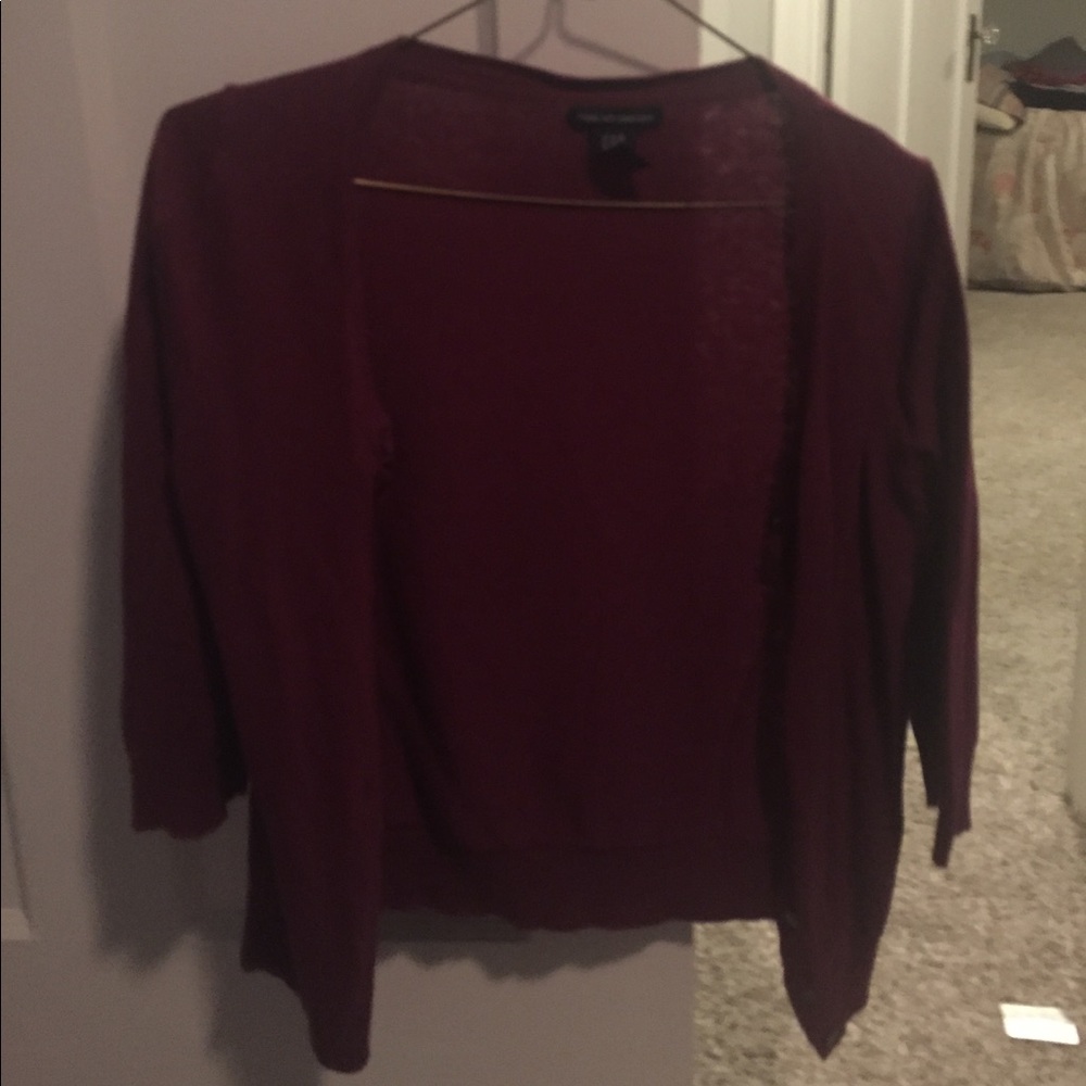 Gap burgundy sweater 3/4 sleeve