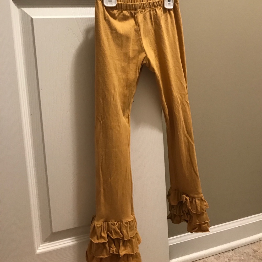 Persnickety mustard ruffle pants