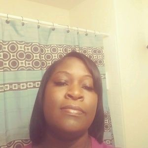 Meet your Posher, Faye