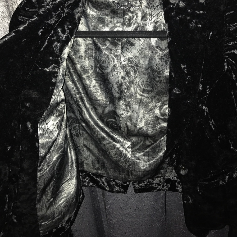Jacket - Picture 2 of 6