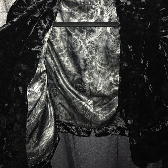 Jacket - Picture 2 of 6