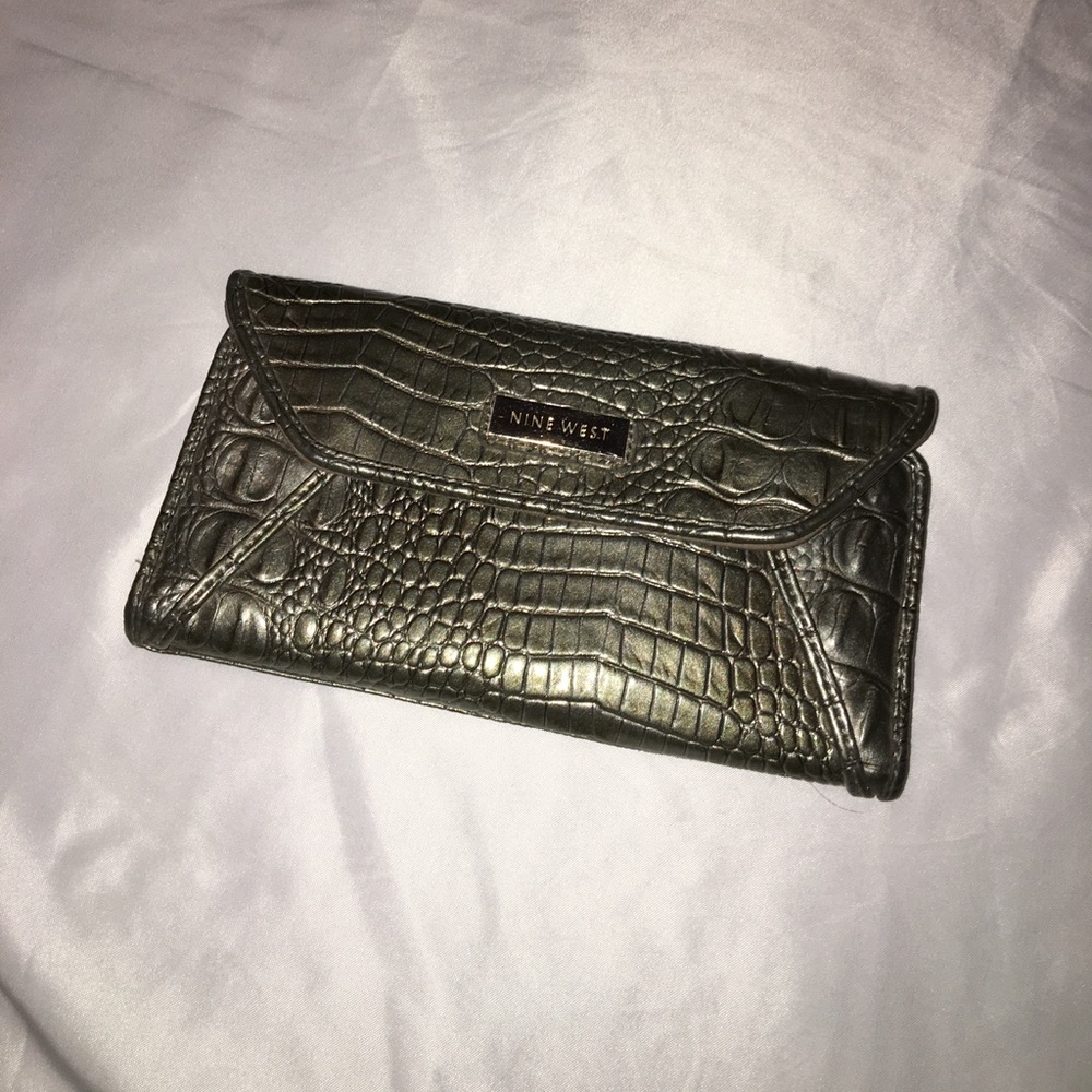 Nine West wallet!