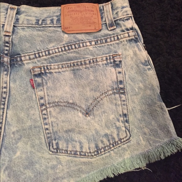 Levi’s destroyed shorts - Picture 4 of 7