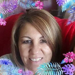 Meet your Posher, Debbie