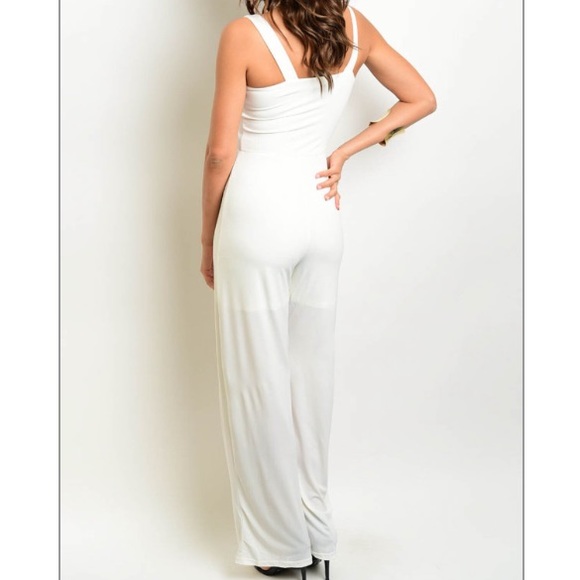 Sleeveless Ivory Jumpsuit - Picture 4 of 4