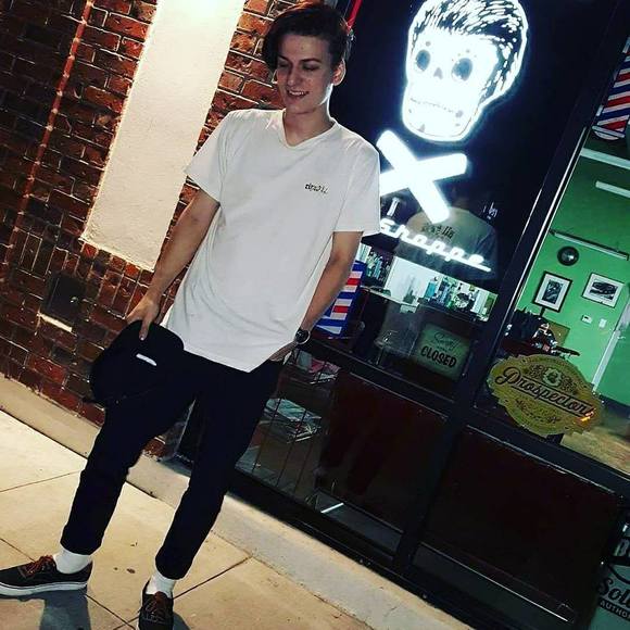 Meet your Posher, Josh - Picture 1 of 1