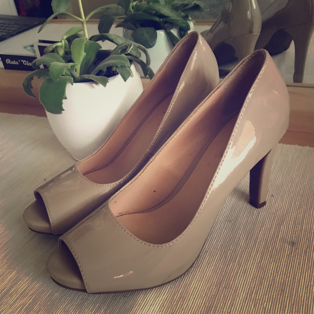 Franco Sarto open toed pumps