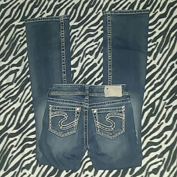 Silver - Picture 2 of 4