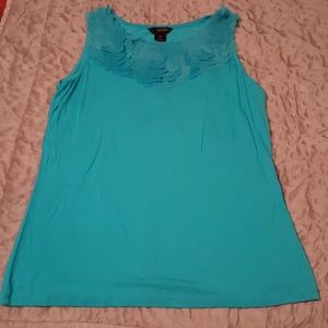Pretty tank top (20" across chest)