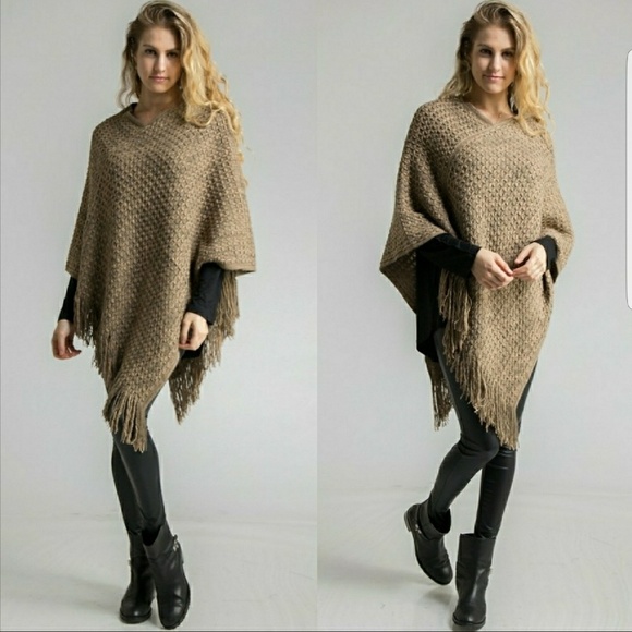C-Mode Sweaters - 2X HOST PICK Women's taupe sweater poncho